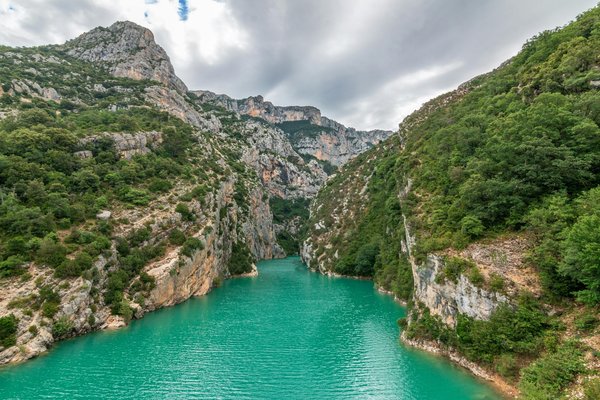 Camping gorges du Verdon : choisissez votre aventure aquatique